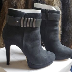 Like New Too Lips Ankle Boots 8.5